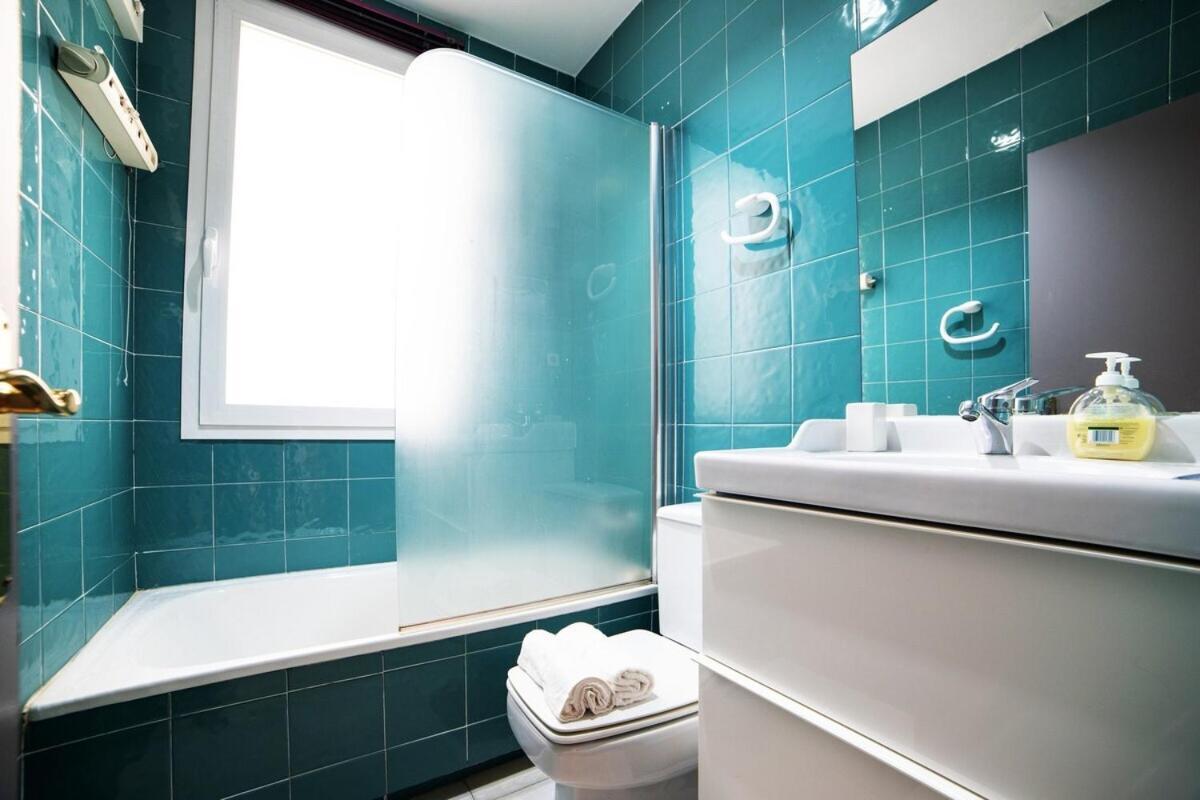 Bright Apartment In Historical City Center Madrid Eksteriør bilde