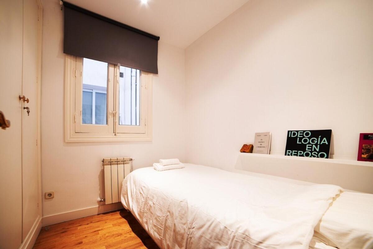 Bright Apartment In Historical City Center Madrid Eksteriør bilde